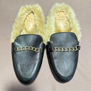 Black mules-A new day